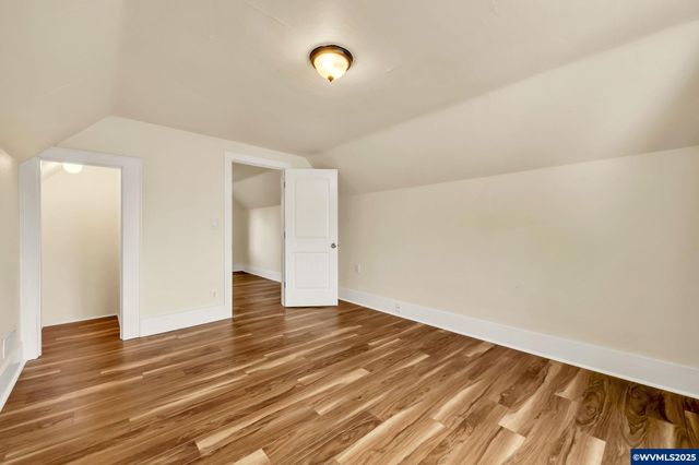 1425 17th St NE, Salem, OR 97301