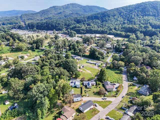 70 Alabama Avenue, Marion, NC 28752