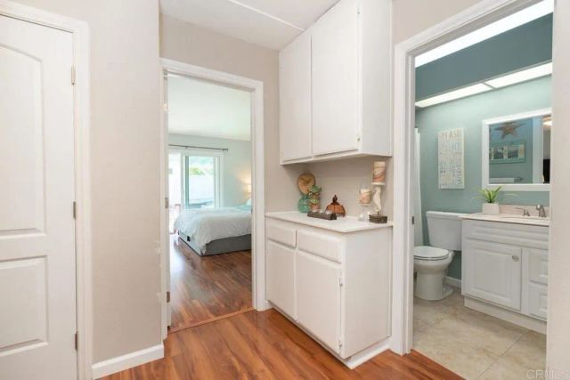 883 Glenwood Drive, Oceanside, CA 92057