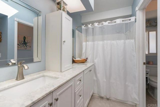883 Glenwood Drive, Oceanside, CA 92057
