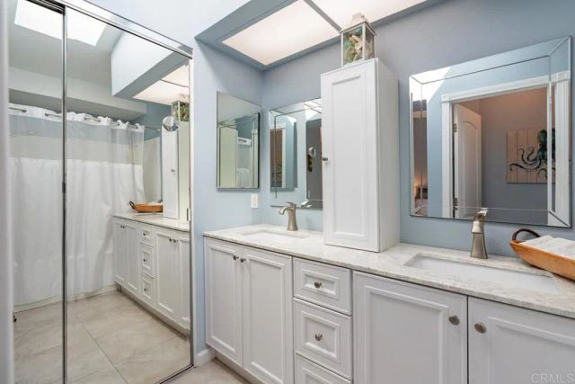 883 Glenwood Drive, Oceanside, CA 92057