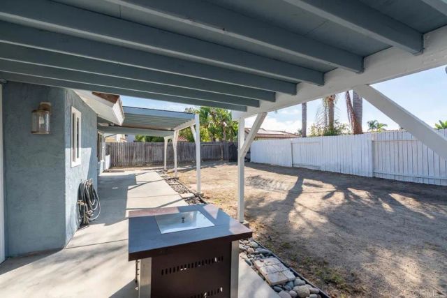 883 Glenwood Drive, Oceanside, CA 92057