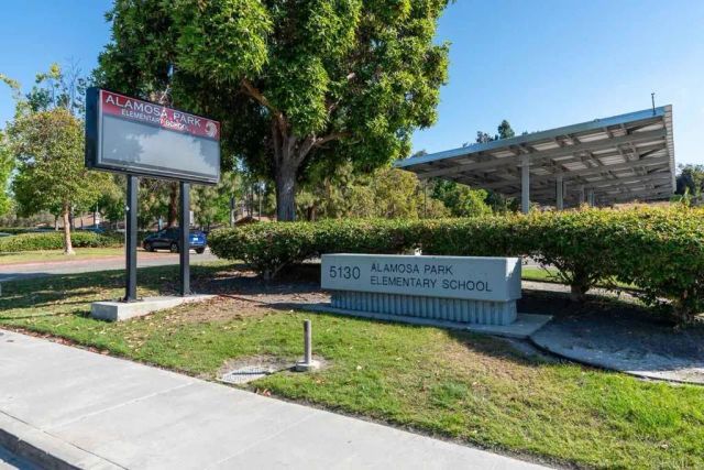 883 Glenwood Drive, Oceanside, CA 92057