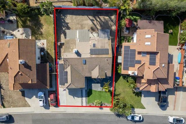 883 Glenwood Drive, Oceanside, CA 92057