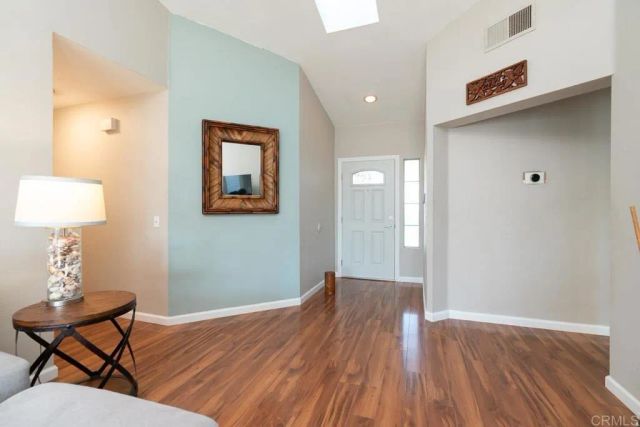 883 Glenwood Drive, Oceanside, CA 92057