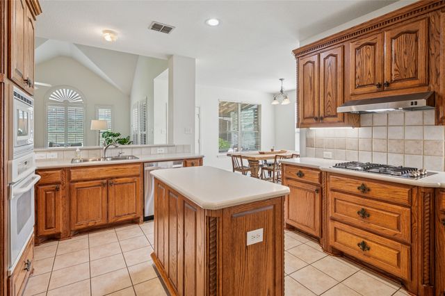 5224 Winterberry Court, Fort Worth, TX 76244
