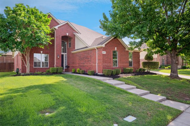5224 Winterberry Court, Fort Worth, TX 76244