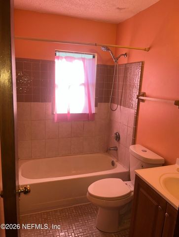 8126 SABLE WOOD Drive N, Jacksonville, FL 32244