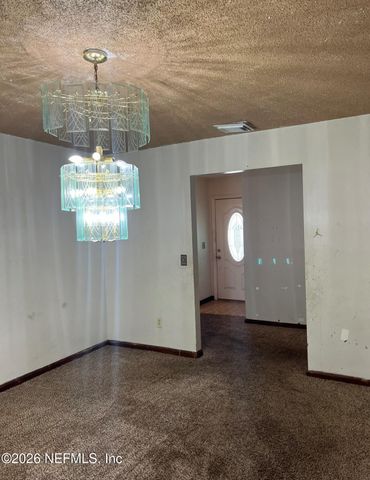 8126 SABLE WOOD Drive N, Jacksonville, FL 32244