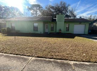 8126 SABLE WOOD Drive N, Jacksonville, FL 32244