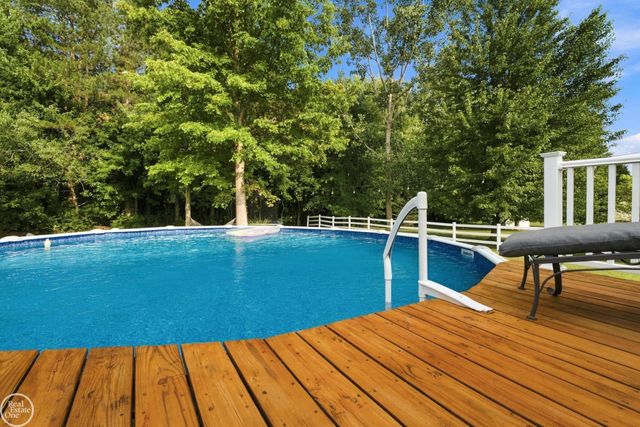 1006 Broad Ax Lane, Kimball Twp, MI 48074