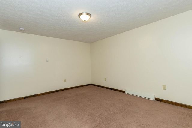 218 S WEST ST, Charles Town, WV 25414