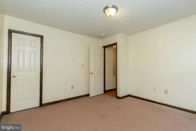 218 S WEST ST, Charles Town, WV 25414