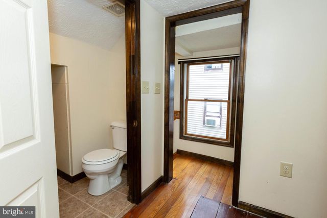 218 S WEST ST, Charles Town, WV 25414