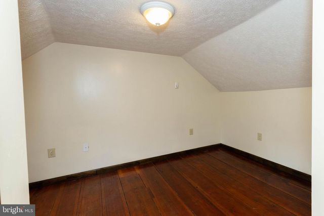 218 S WEST ST, Charles Town, WV 25414