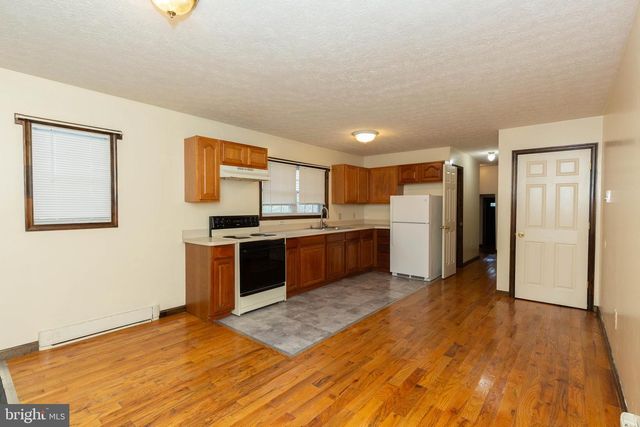 218 S WEST ST, Charles Town, WV 25414