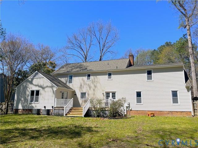 4007 Walters Dr, Chester, VA 23831