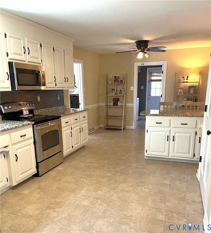 4007 Walters Dr, Chester, VA 23831