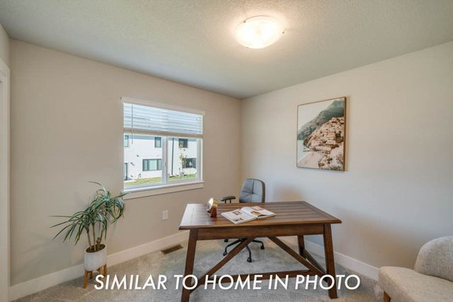 6944 Poppy Court, Johnston, IA 50131