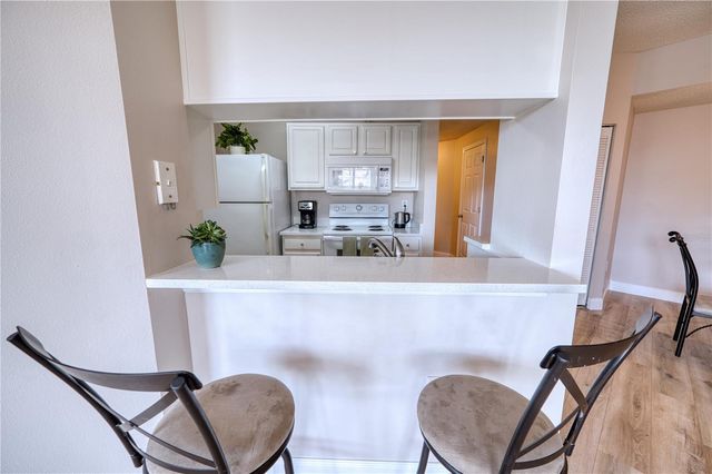 5551 BENTGRASS DRIVE 11-303, Sarasota, FL 34235
