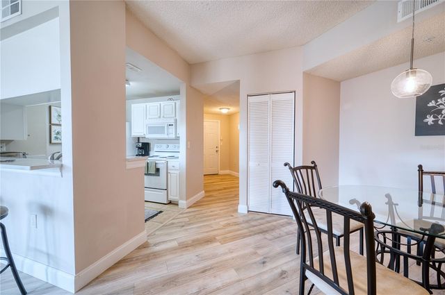 5551 BENTGRASS DRIVE 11-303, Sarasota, FL 34235