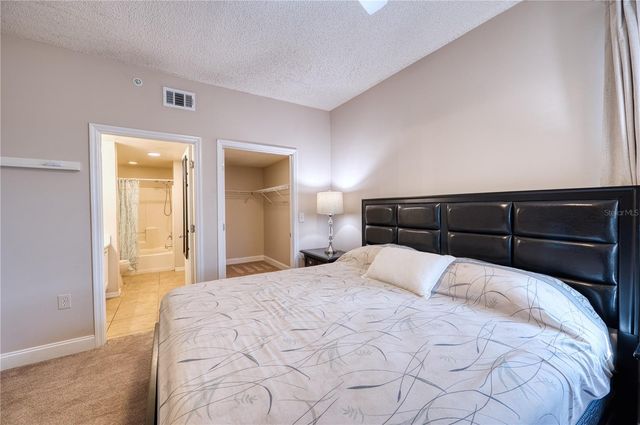 5551 BENTGRASS DRIVE 11-303, Sarasota, FL 34235