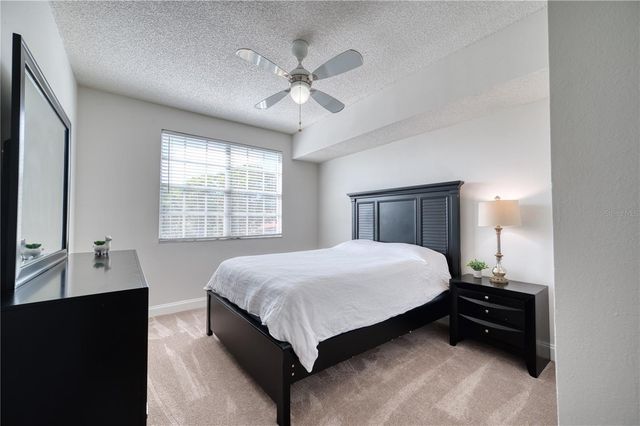 5551 BENTGRASS DRIVE 11-303, Sarasota, FL 34235