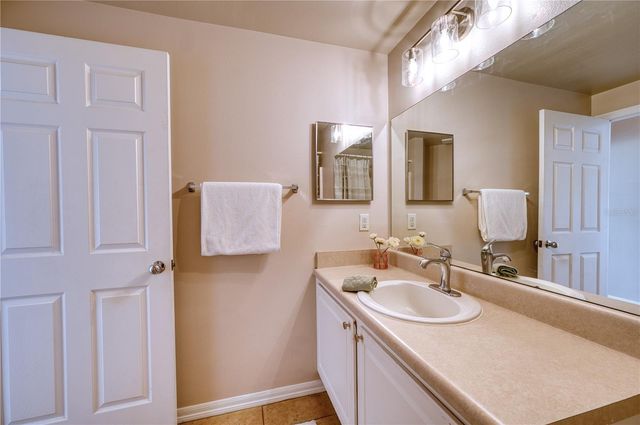 5551 BENTGRASS DRIVE 11-303, Sarasota, FL 34235