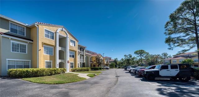 5551 BENTGRASS DRIVE 11-303, Sarasota, FL 34235