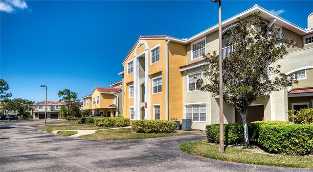 5551 BENTGRASS DRIVE 11-303, Sarasota, FL 34235