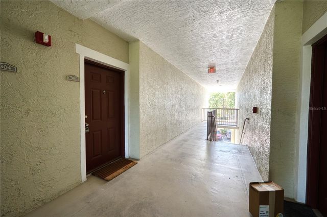 5551 BENTGRASS DRIVE 11-303, Sarasota, FL 34235