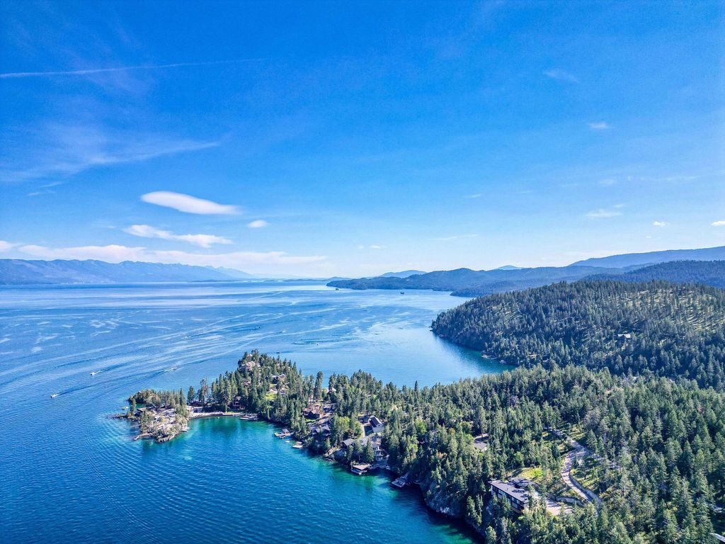 Image 105 of property listing at 953 and 921 Angel Point Road, Lakeside, MT 59922