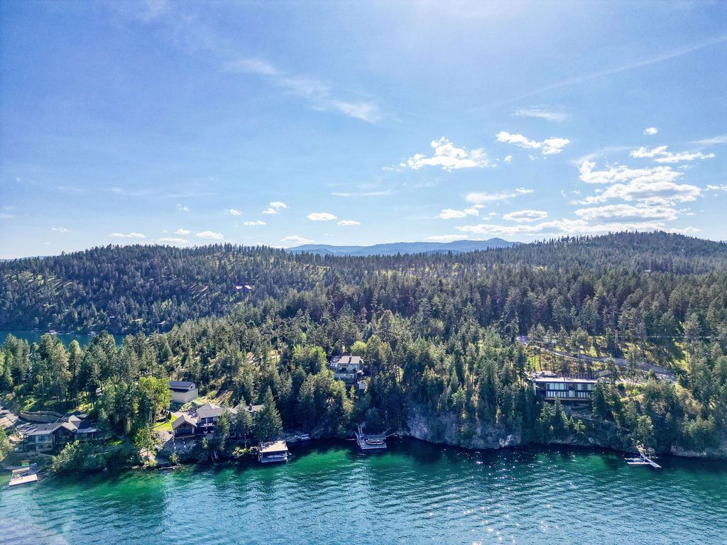 Image 106 of property listing at 953 and 921 Angel Point Road, Lakeside, MT 59922