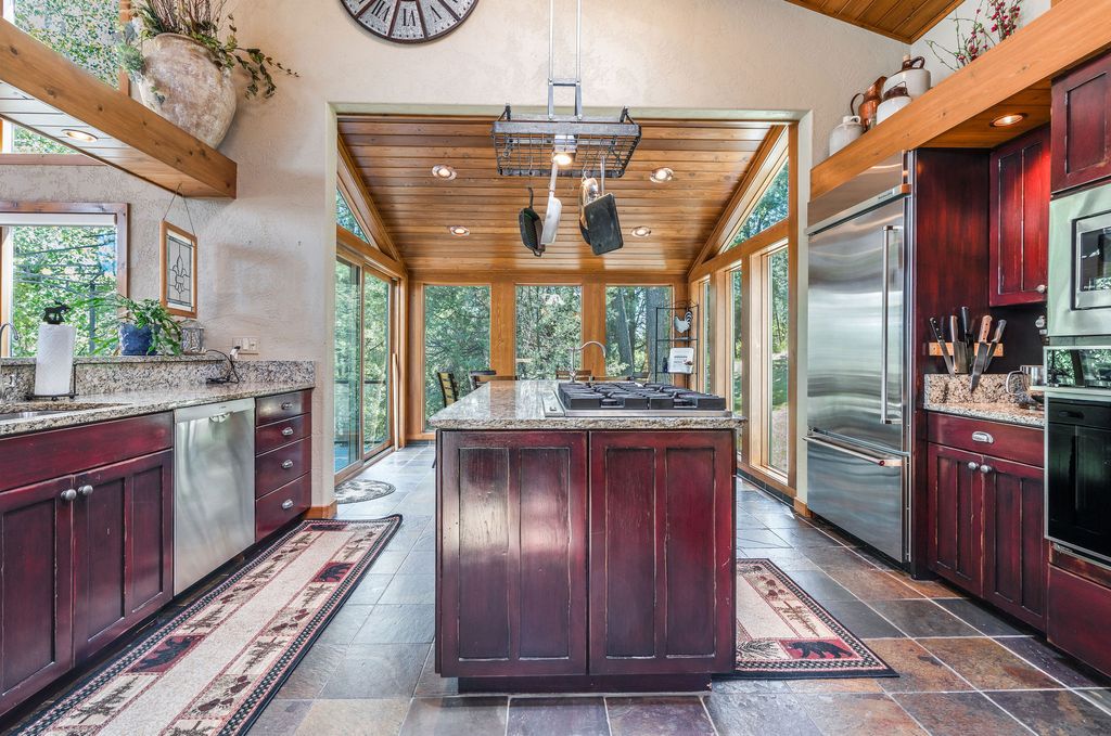 Image 16 of property listing at 953 and 921 Angel Point Road, Lakeside, MT 59922