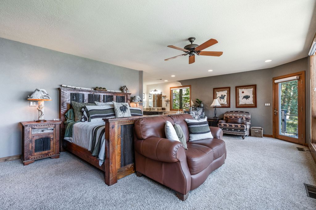 Image 37 of property listing at 953 and 921 Angel Point Road, Lakeside, MT 59922