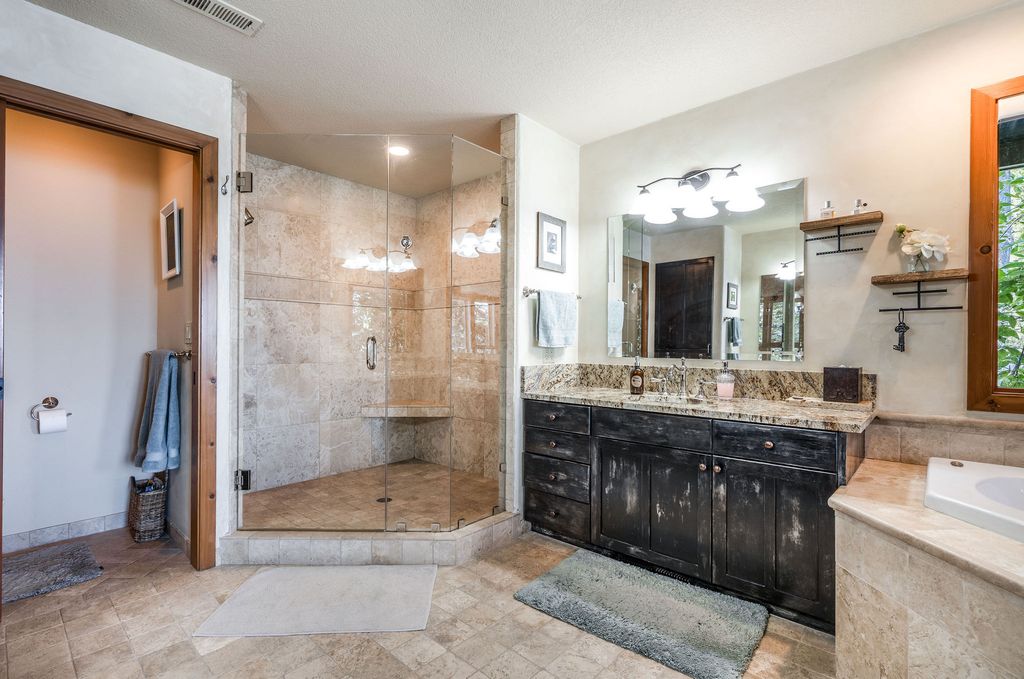 Image 40 of property listing at 953 and 921 Angel Point Road, Lakeside, MT 59922