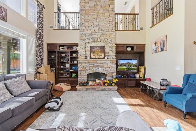 848 W Santos Ave, Ripon, CA 95366