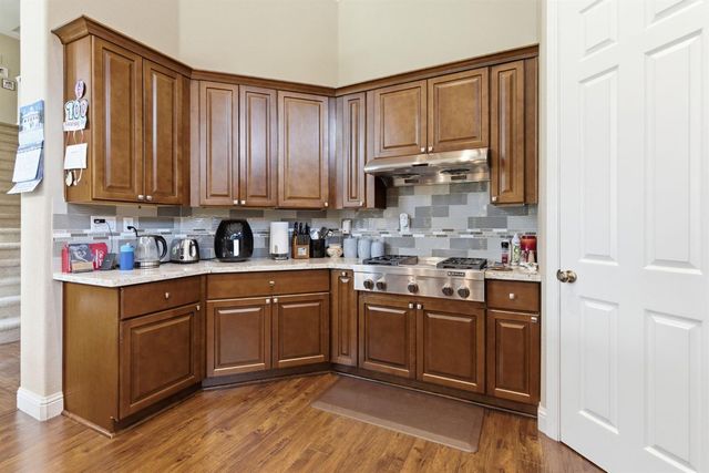 848 W Santos Ave, Ripon, CA 95366