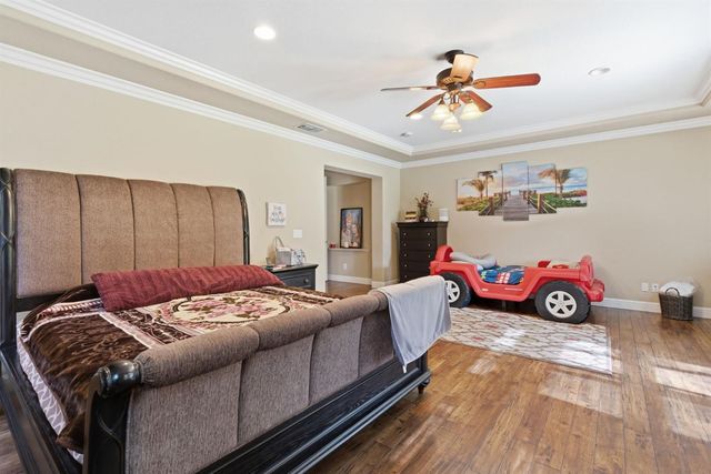 848 W Santos Ave, Ripon, CA 95366