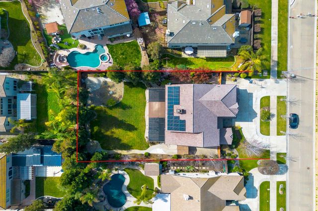 848 W Santos Ave, Ripon, CA 95366