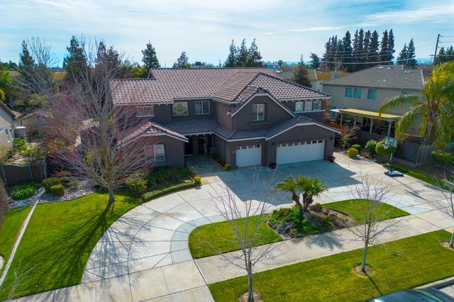 848 W Santos Ave, Ripon, CA 95366