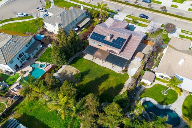 848 W Santos Ave, Ripon, CA 95366