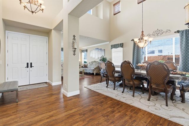 848 W Santos Ave, Ripon, CA 95366