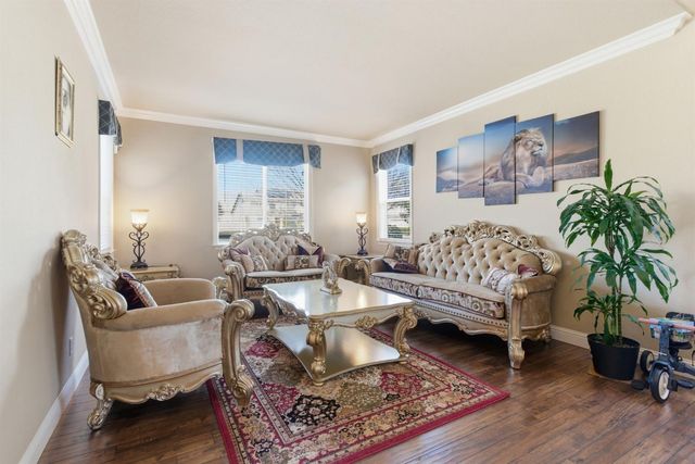 848 W Santos Ave, Ripon, CA 95366