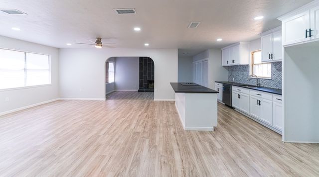 2102 Custer Ave, Odessa, TX 79761