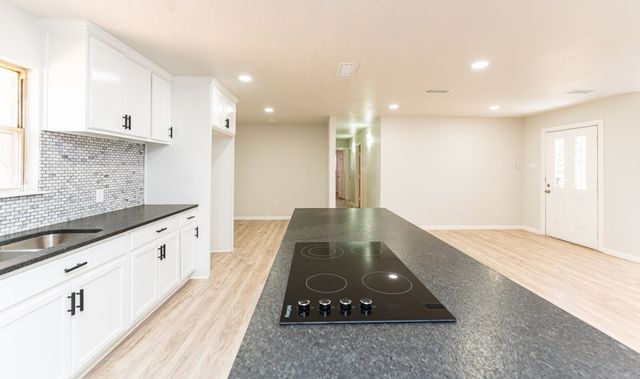 2102 Custer Ave, Odessa, TX 79761