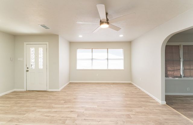 2102 Custer Ave, Odessa, TX 79761