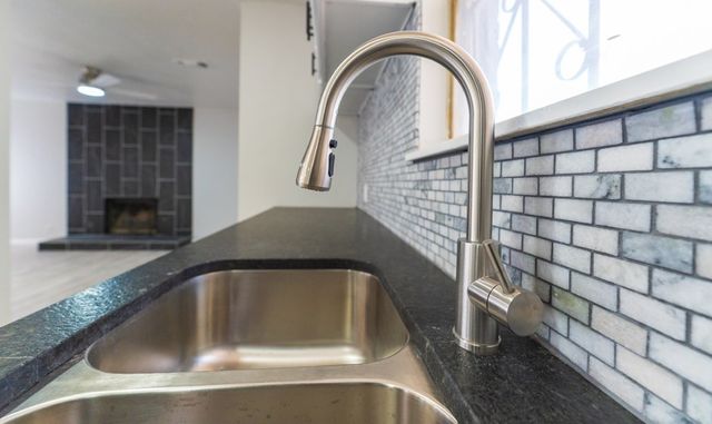 2102 Custer Ave, Odessa, TX 79761