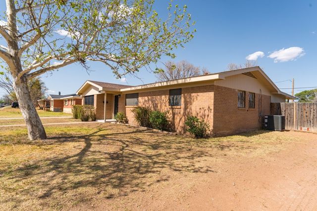 2102 Custer Ave, Odessa, TX 79761