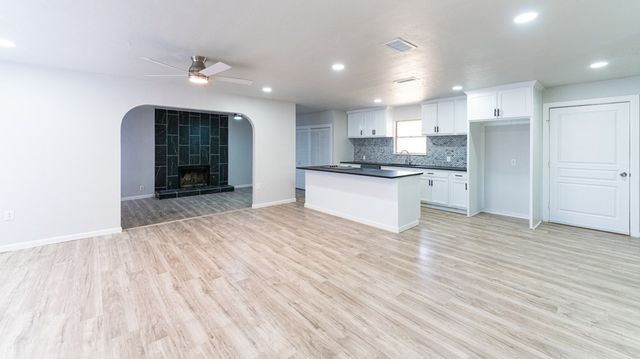 2102 Custer Ave, Odessa, TX 79761